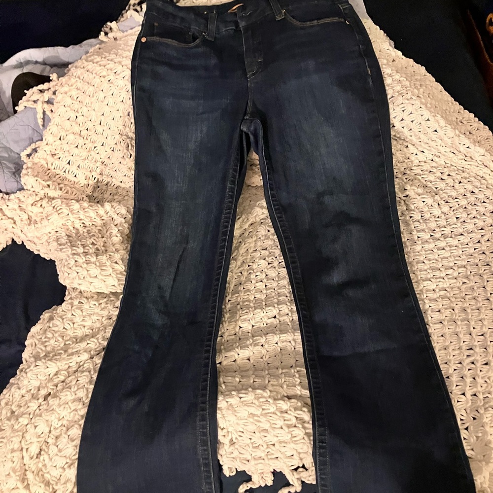 Seven jeans size 10 slim bootcut tummy less fit